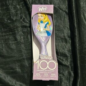 Alice in Wonderland NEW Wetbrush